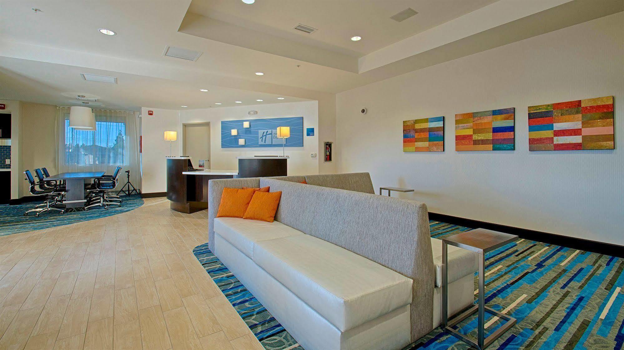 Hampton By Hilton Newport 2* Costa Mesa
